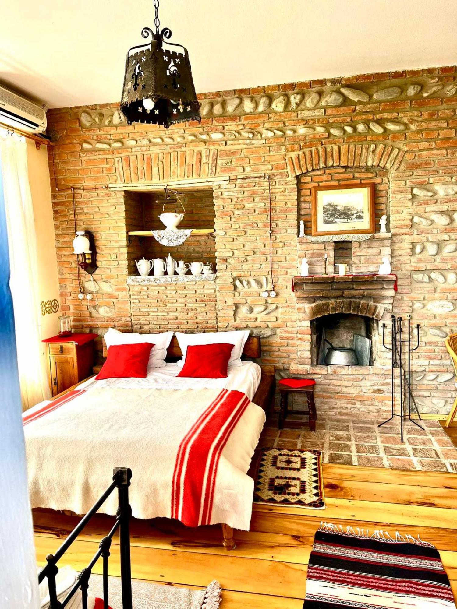 Dzveli Galavani -Old Wall เทลาวี ภายนอก รูปภาพ