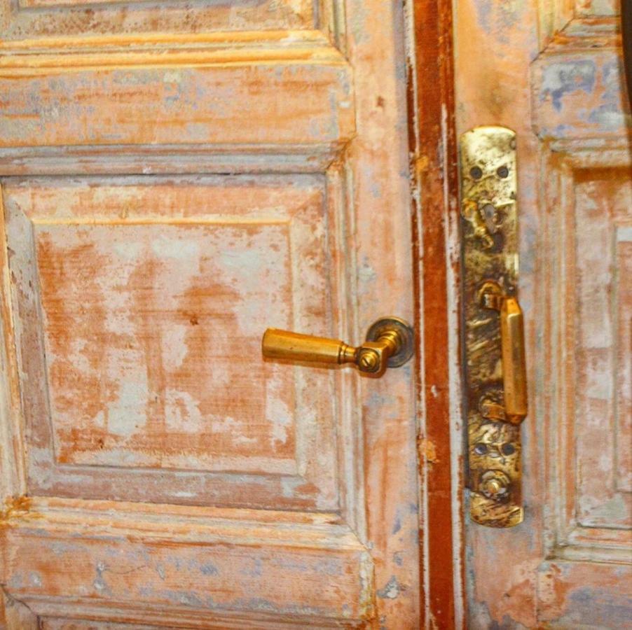 Dzveli Galavani -Old Wall เทลาวี ภายนอก รูปภาพ